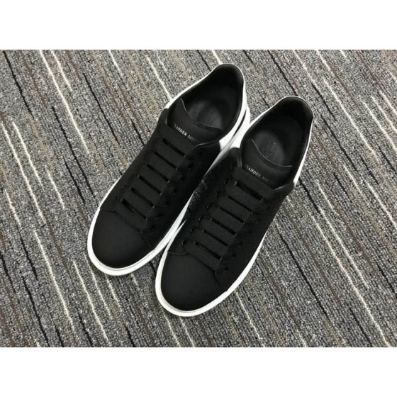 Alexander McQueen Black and Black shoelace