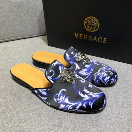 Versace Latest Cowhide  Pattern Slippers Black And Blue Men