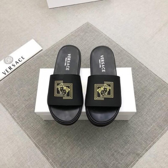 Versace Top Quality Slippers Black And Gold Men