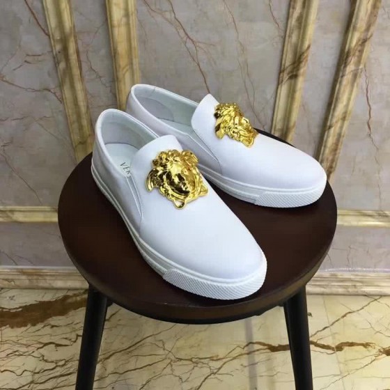 Versace New Loafers Cowhide Wear-resistant Gold Medusa White Men