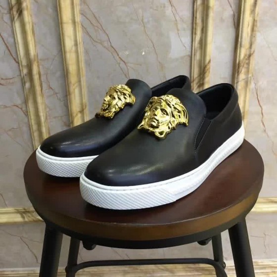 Versace Classic Style Loafers Cowhide And TPU Gold Medusa Black Men