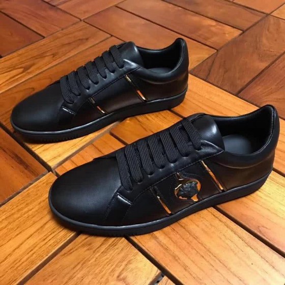 Versace Low-top Casual Shoes Cowhide Black And Gold Men