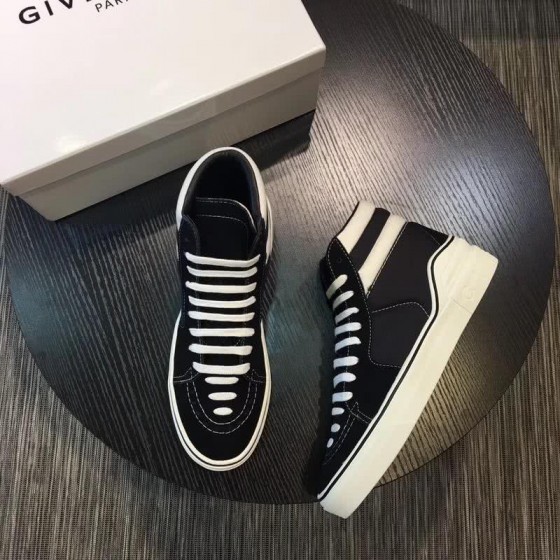 Givenchy Sneakers High Top Black Upper White Sole And Shoelaces Men