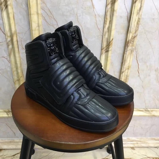 Versace Classic Style Cowhide Casual Shoes Black Men