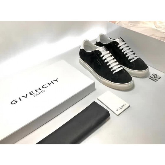 Givenchy Sneakers Black Upper White Shoelaces And Sole Men