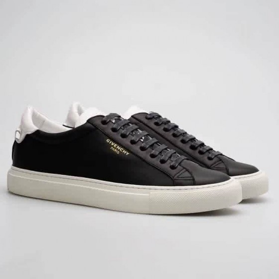 Givenchy Sneakers Lace-ups Black Upper White Sole Men