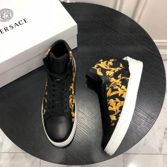 Versace Top Quality Casual Shoes Cowhide Black And Yellow Men