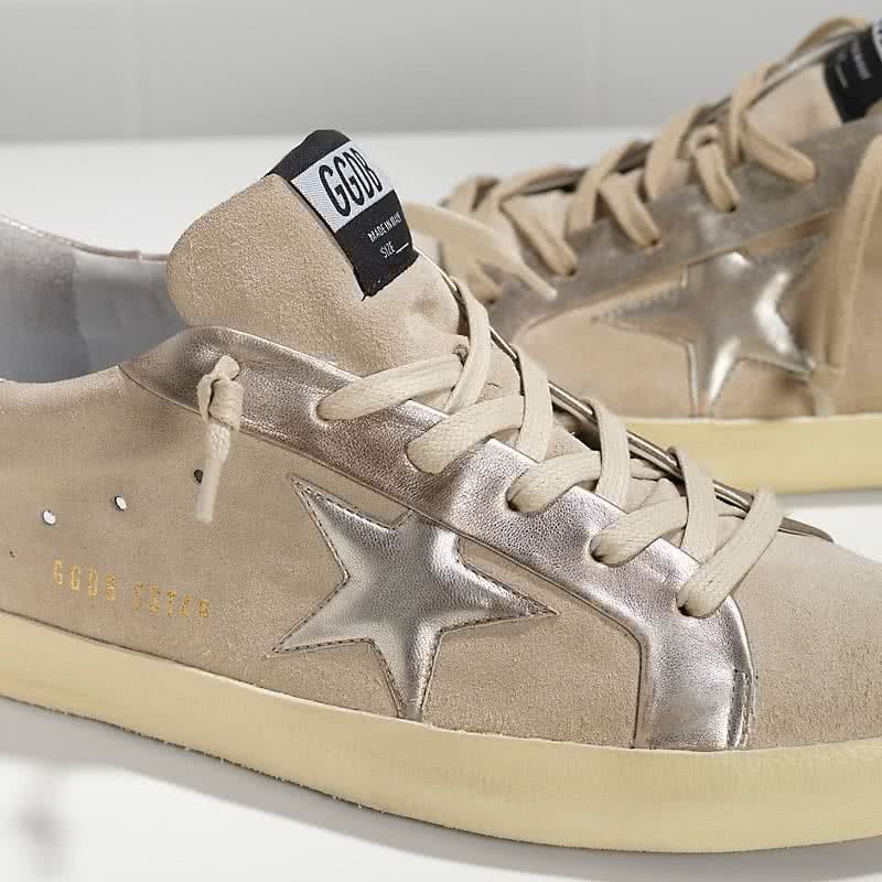 Golden Goose Sneakers Super Star Bespoke in Camoscio e stella in Pelle Beige Gold Star 4