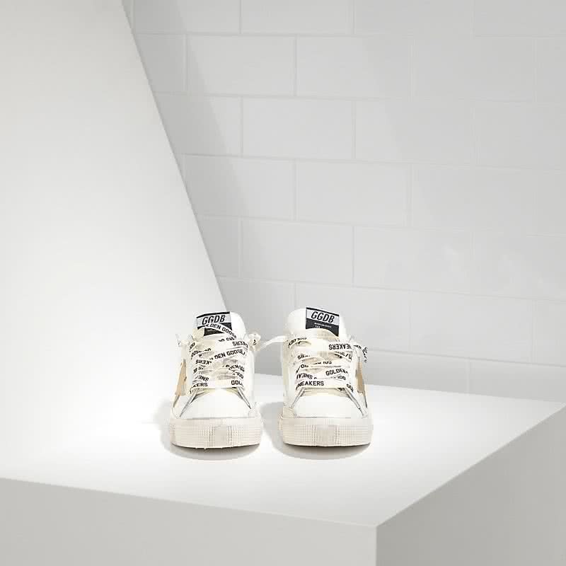 Golden Goose Sneakers May in Pelle e Stella in Pelle White Silver Gold 2