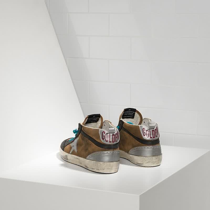Golden Goose Sneakers Mid Star in Camoscio e Stella in Pelle Olive Suede 2