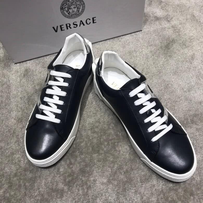 Versace Top Quality Cowhide Casual Shoes White And Black Men 2