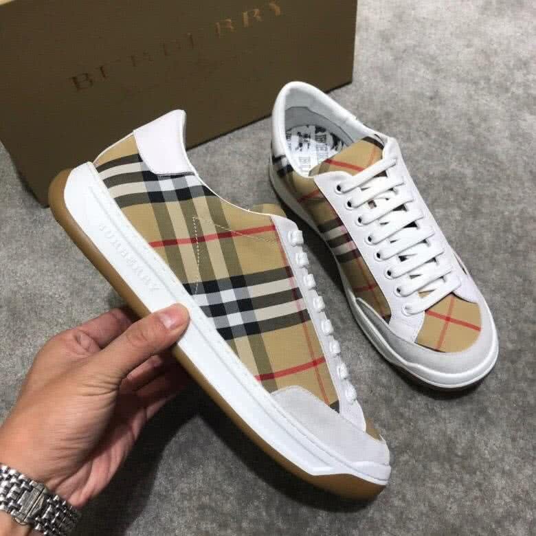 Burberry Fashion Comfortable Sneakers Cowhide Yellow And White Men 6