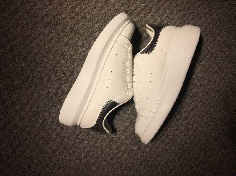 Alexander McQueen White and White shoelace Men And Women 5