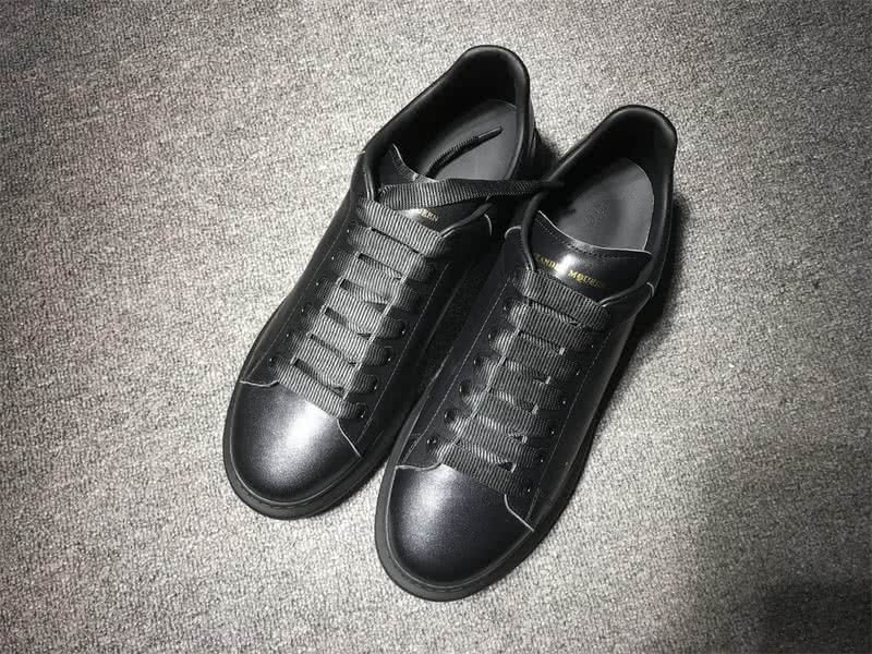 Alexander McQueen Black and Black shoelace Men And Women 3