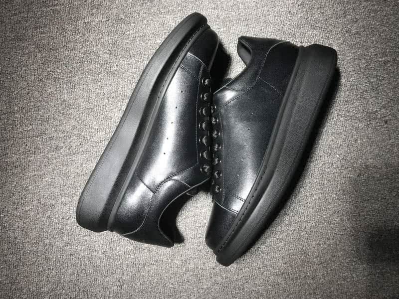 Alexander McQueen Black and Black shoelace Men And Women 5