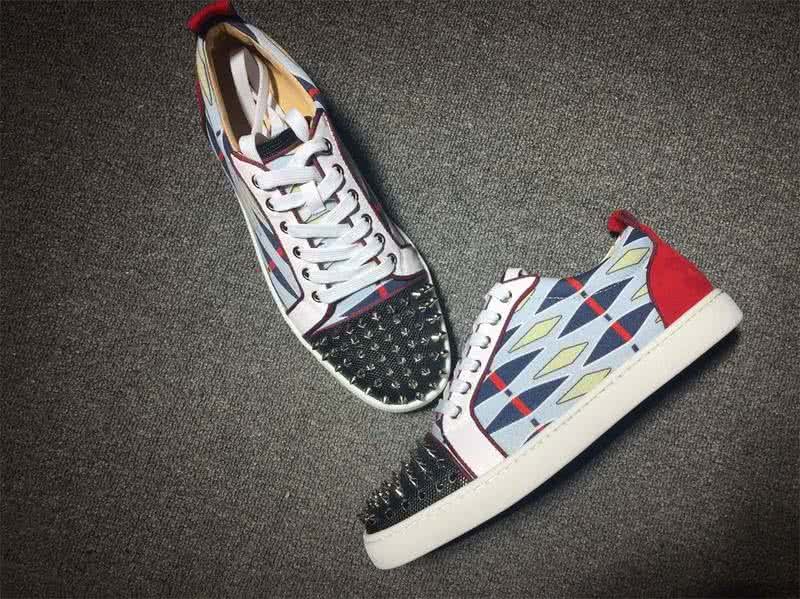 Christian Louboutin Low Top Lace-up Geometric Figure White Black And Rivets On Toe Cap 4