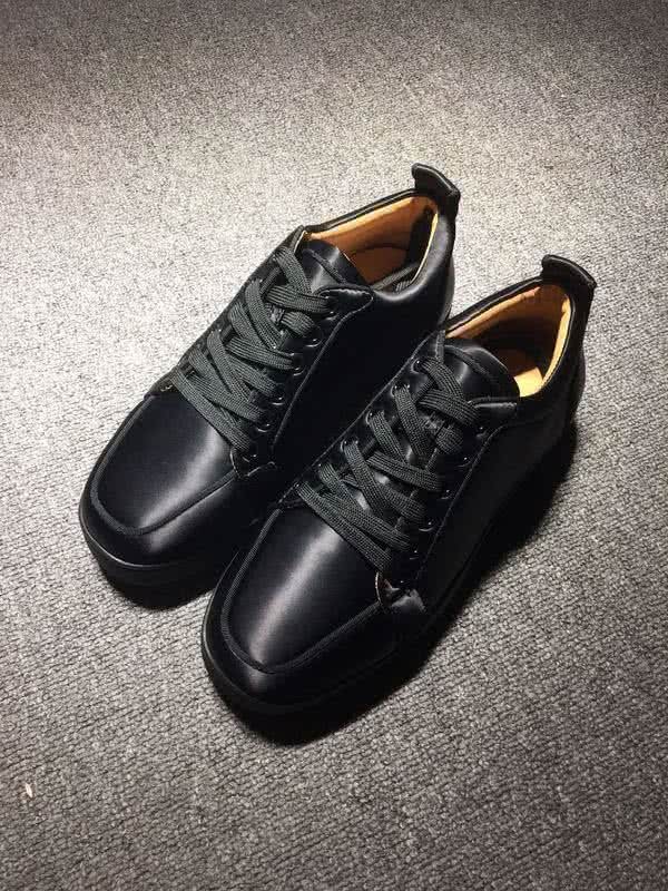 Christian Louboutin Low Top Lace-up All Black 1