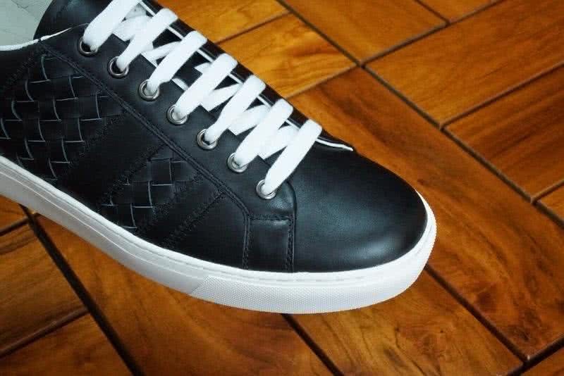 Bottega Veneta Fashion Cowhide Casual Shoes Sneakers Black And White Men 8