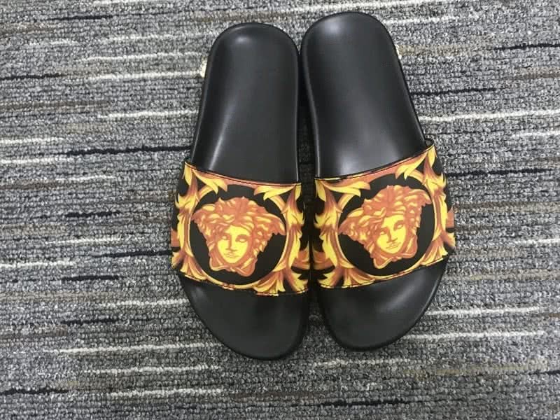 Versace Black With Yellow Printing Leisure Shoes Slipper Leisure Shoes Men 3