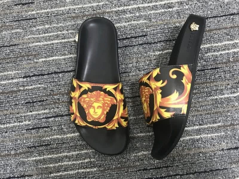 Versace Black With Yellow Printing Leisure Shoes Slipper Leisure Shoes Men 2