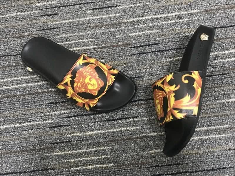 Versace Black With Yellow Printing Leisure Shoes Slipper Leisure Shoes Men 4