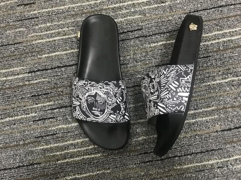 Versace Black With White Printing Leisure Shoes Men Slipper 2