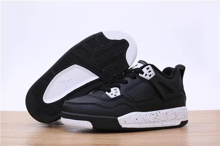 Air Jordan 4 Shoes Black And White Children 1