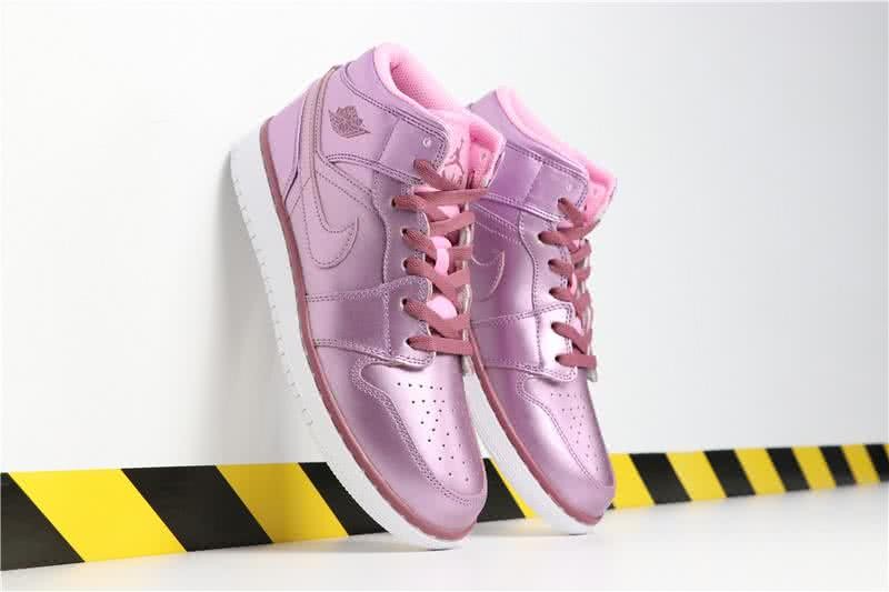 Air Jordan 1 MID Shoes Pink And White Women 3