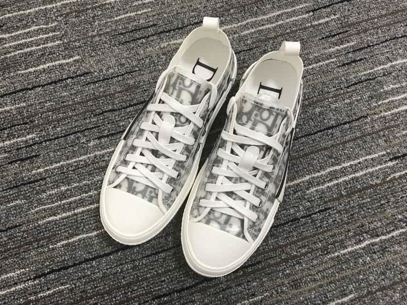 Christian Dior Sneakers 3016  White Cotton Grey Letters Patterns Men 1