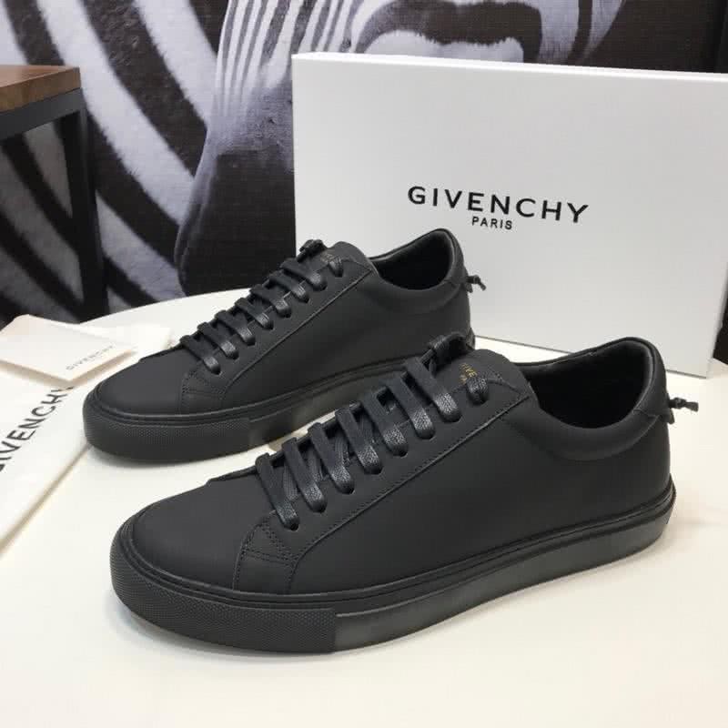 Givenchy Sneakers All Black Men 2