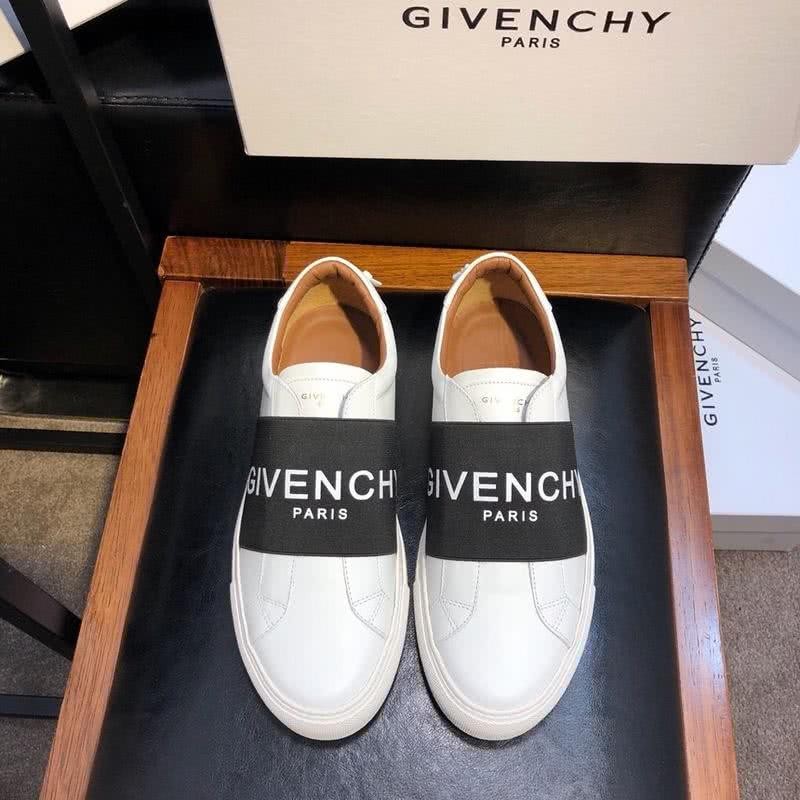 Givenchy Sneakers White And Black Men 2