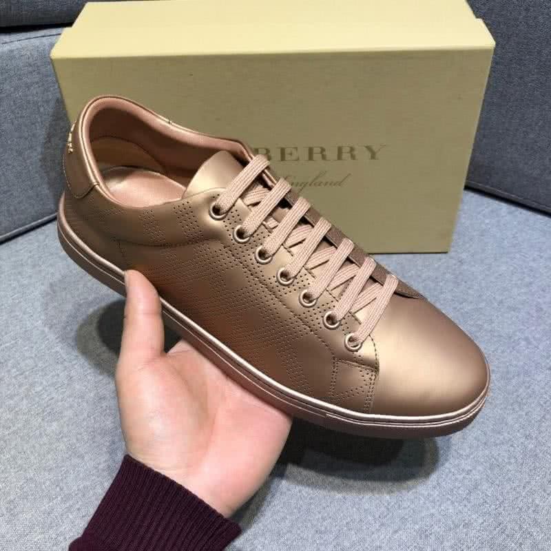 Burberry Fashion Comfortable Sneakers Cowhide Gold Men 4