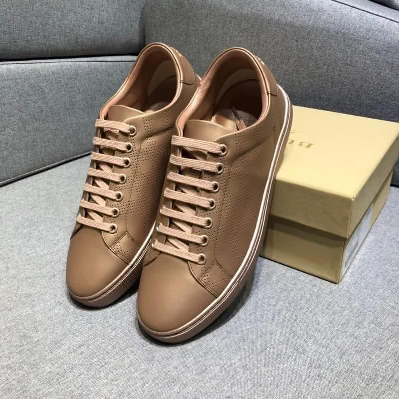 Burberry Fashion Comfortable Sneakers Cowhide Gold Men 5