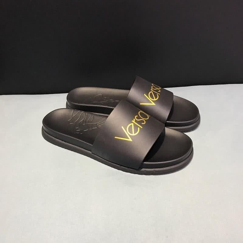 Versace Fashion Slippers Cowhide Black And Yellow Men 1