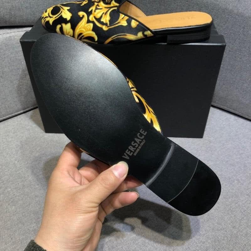 Versace Latest Cowhide  Pattern Slippers Black And Yellow Men 7