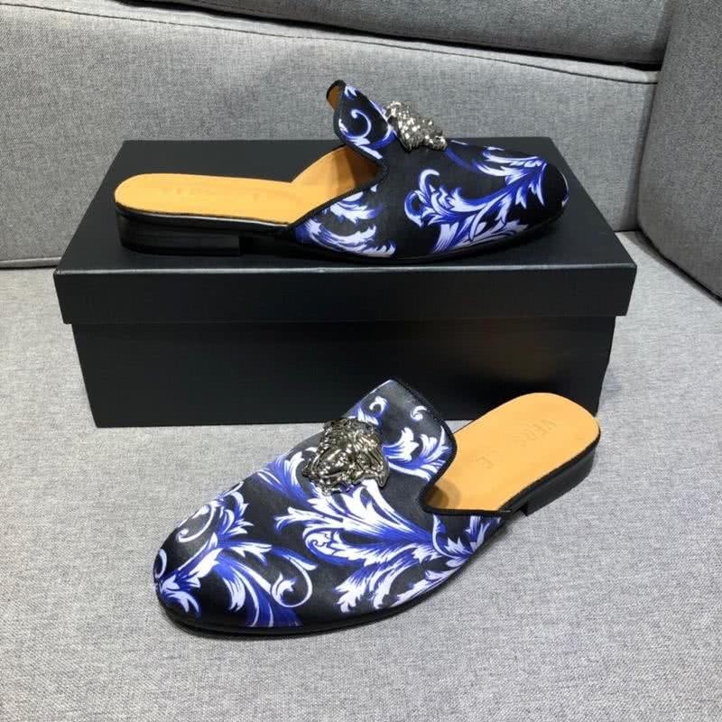 Versace Latest Cowhide  Pattern Slippers Black And Blue Men 5