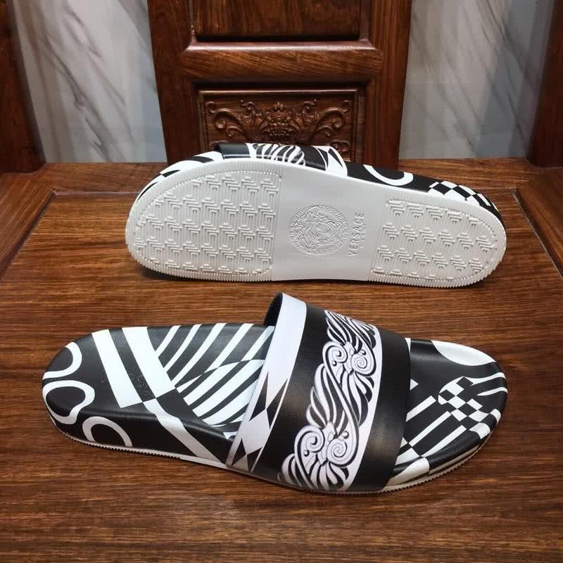Versace Top Quality Cowhide Slippers Black And White Men 9