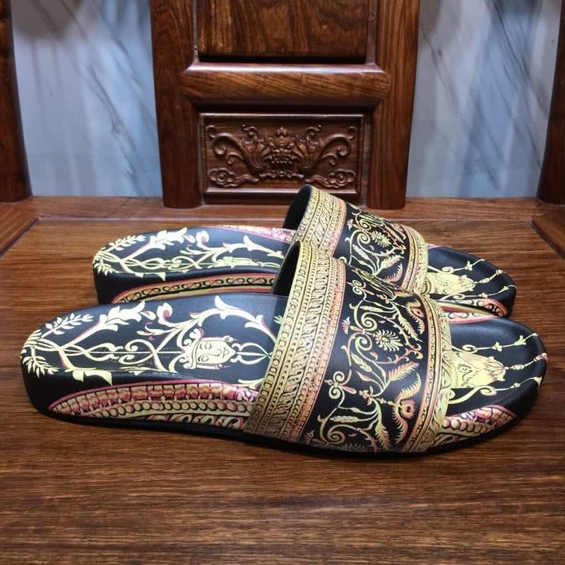 Versace Fashion Slippers Cowhide Pattern Yellow And Black Men  3