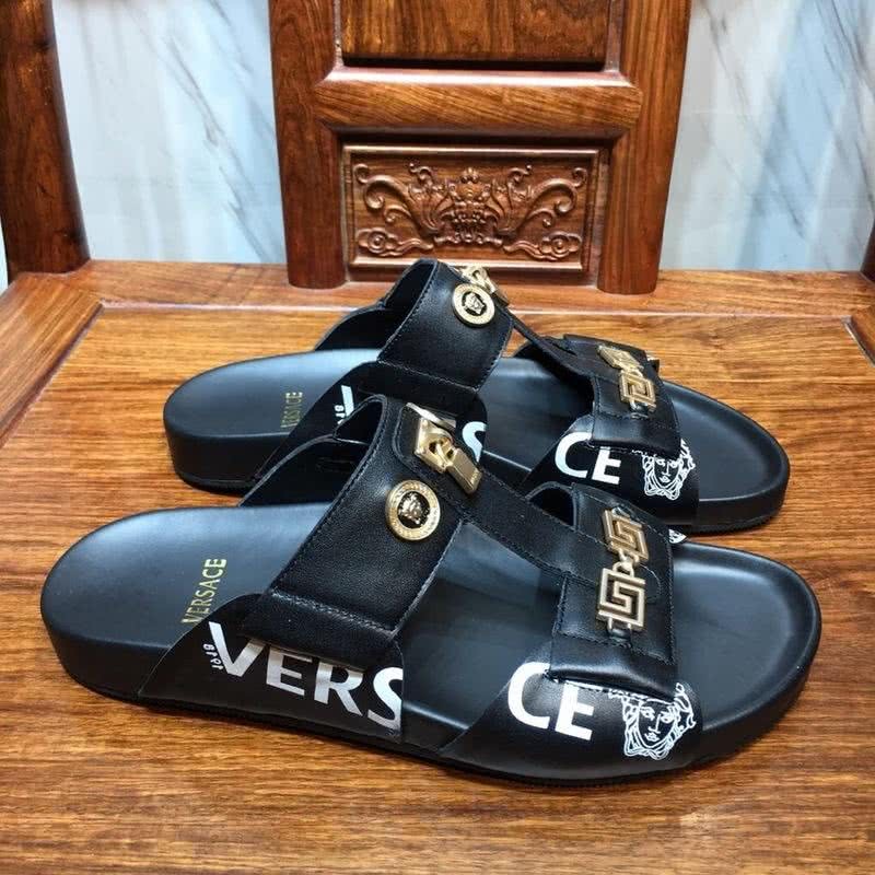 Versace Top Quality Slippers Gold And  Black Men 3