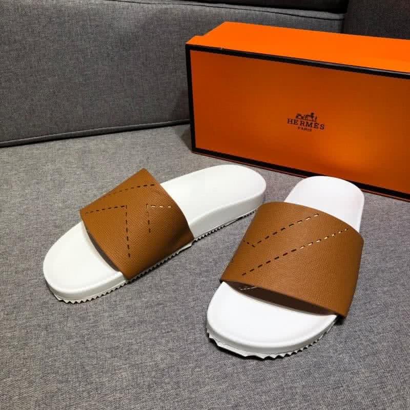Hermes Fashion Comfortable Sandals Cowhide Brown And White Men 2