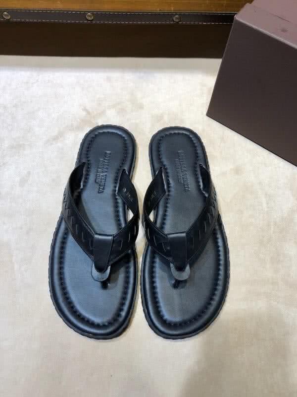 Bottega Veneta Fashion Slippers Cowhide Flip Flops Black Men 4