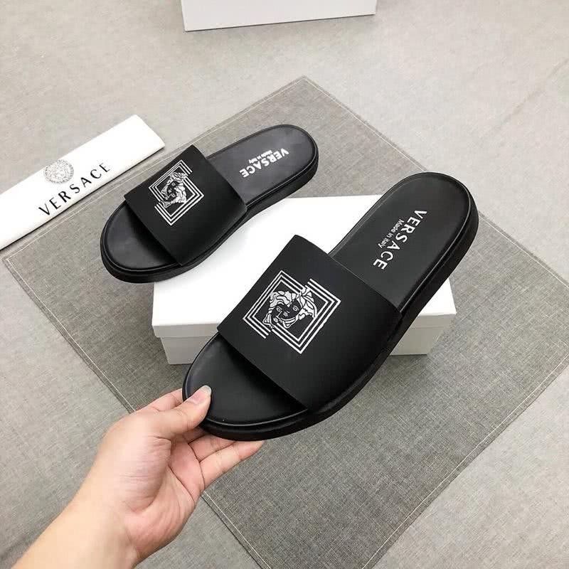 Versace Top Quality Slippers Black And White Men 4