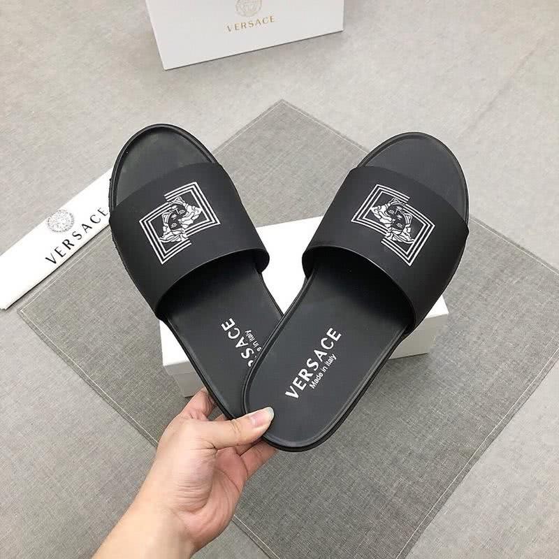 Versace Top Quality Slippers Black And White Men 5