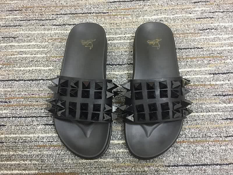 christian louboutin sandal slippers Black Men  2