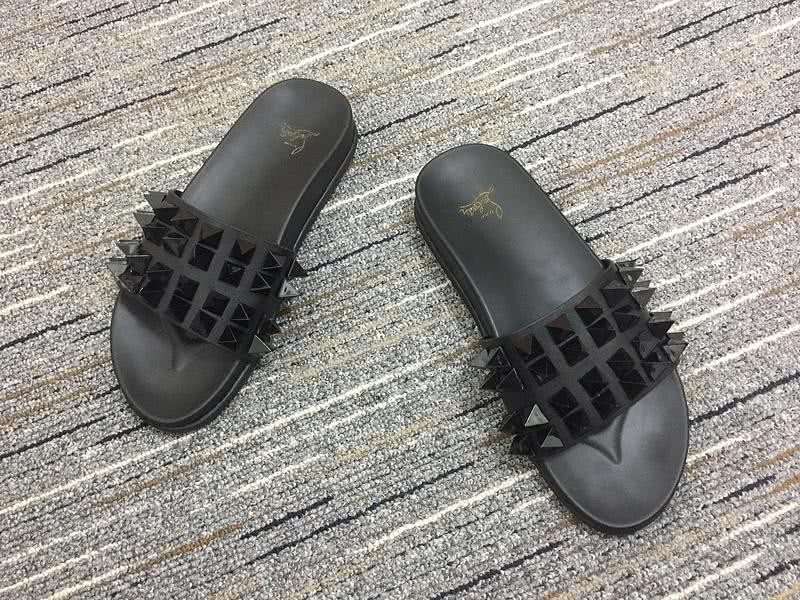 christian louboutin sandal slippers Black Men  3