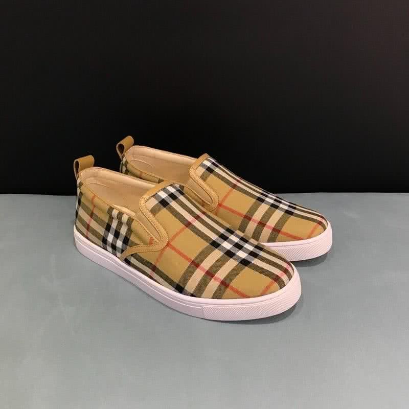 Burberry Fashion Comfortable Shoes Cowhide Yellow And White Men 1
