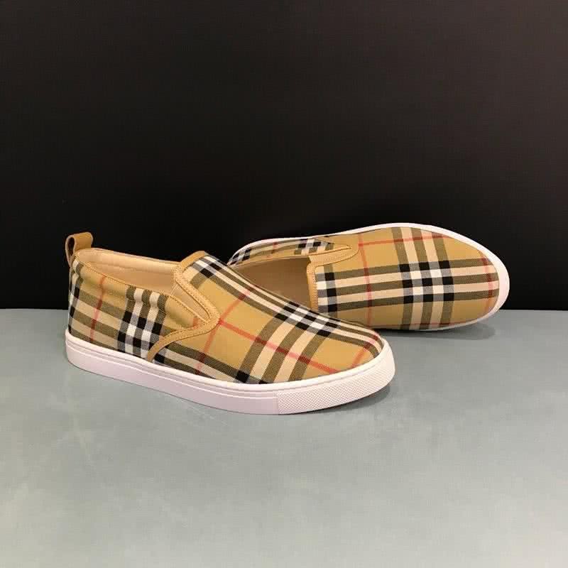 Burberry Fashion Comfortable Shoes Cowhide Yellow And White Men 4