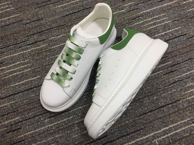 Alexander McQueen Shoes  Green laether upper and Gradient slace White shoes Men Women 3