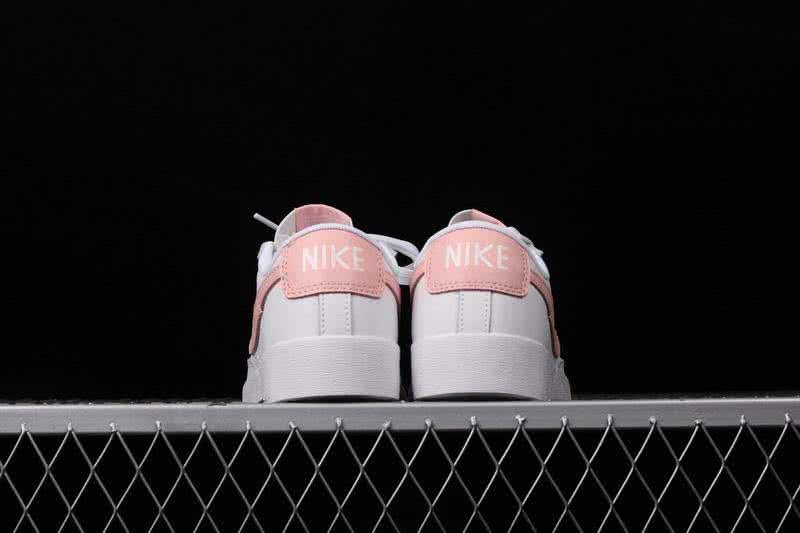 Nike Blazer Sneakers Low White Pink Women 4