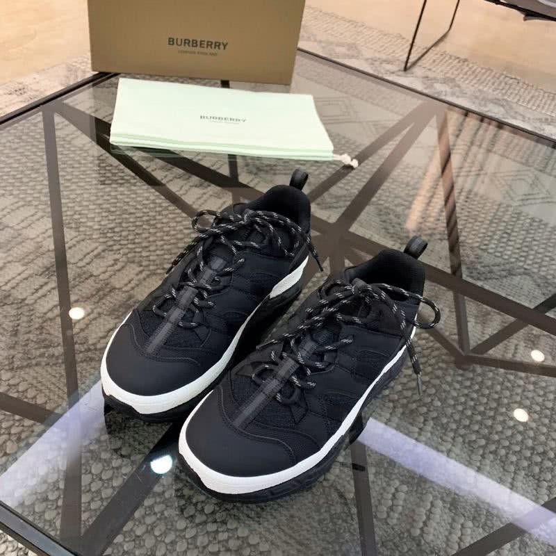 Burberry Sneakers Top Quality Black White Men 3